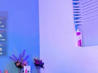 LovelyNicki's Live Sex Cam Show