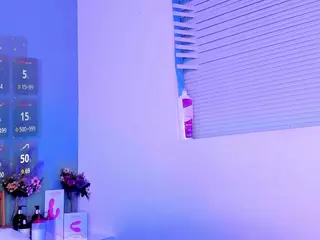LovelyNicki's Live Sex Cam Show