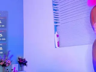 LovelyNicki's Live Sex Cam Show