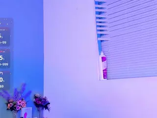 LovelyNicki's Live Sex Cam Show
