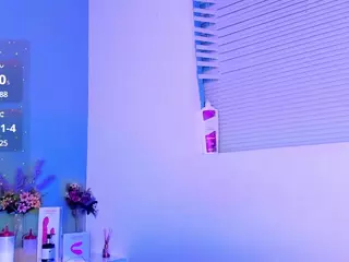 LovelyNicki's Live Sex Cam Show
