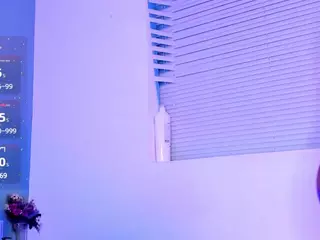 LovelyNicki's Live Sex Cam Show