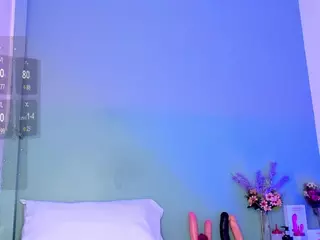 LovelyNicki's Live Sex Cam Show