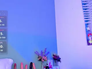 LovelyNicki's Live Sex Cam Show