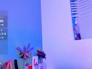 LovelyNicki's Live Sex Cam Show