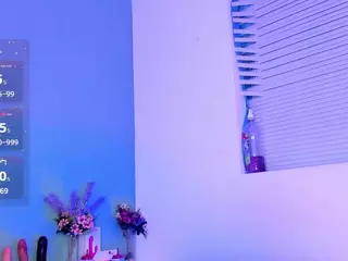 LovelyNicki's Live Sex Cam Show