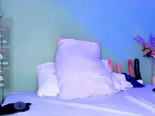 LovelyNicki's Live Sex Cam Show