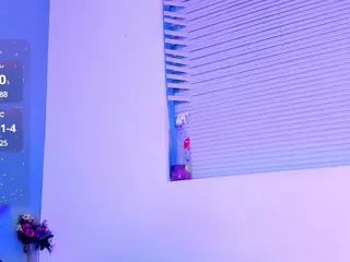 LovelyNicki's Live Sex Cam Show