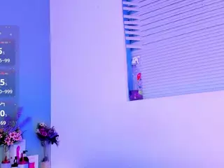 LovelyNicki's Live Sex Cam Show