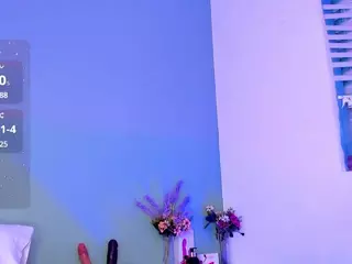 LovelyNicki's Live Sex Cam Show