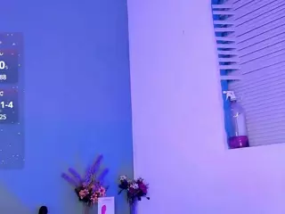 LovelyNicki's Live Sex Cam Show
