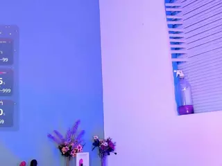 LovelyNicki's Live Sex Cam Show