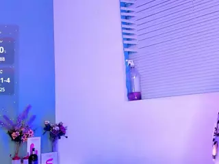 LovelyNicki's Live Sex Cam Show