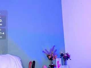 LovelyNicki's Live Sex Cam Show