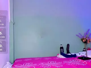 LovelyNicki's Live Sex Cam Show