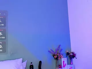 LovelyNicki's Live Sex Cam Show