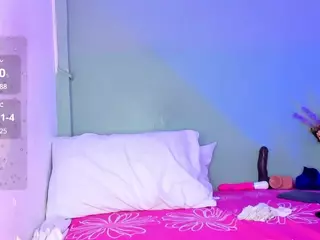 LovelyNicki's Live Sex Cam Show