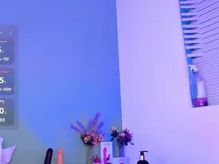 LovelyNicki's Live Sex Cam Show