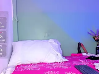 LovelyNicki's Live Sex Cam Show