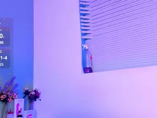 LovelyNicki's Live Sex Cam Show