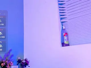LovelyNicki's Live Sex Cam Show
