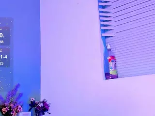 LovelyNicki's Live Sex Cam Show
