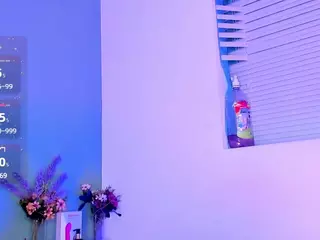LovelyNicki's Live Sex Cam Show