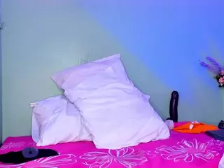 LovelyNicki's Live Sex Cam Show