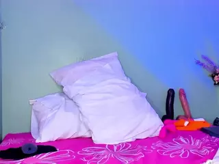 LovelyNicki's Live Sex Cam Show
