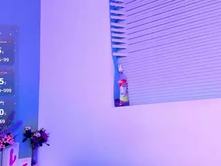 LovelyNicki's Live Sex Cam Show