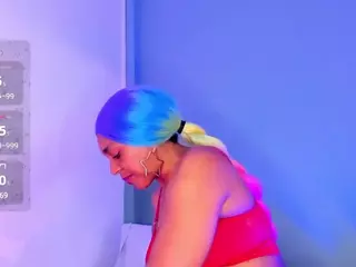 LovelyNicki's Live Sex Cam Show
