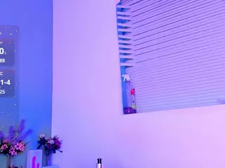 LovelyNicki's Live Sex Cam Show