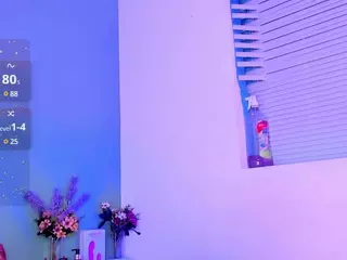 LovelyNicki's Live Sex Cam Show