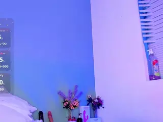 LovelyNicki's Live Sex Cam Show