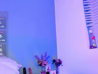 LovelyNicki's Live Sex Cam Show