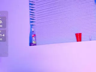 LovelyNicki's Live Sex Cam Show
