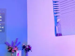 LovelyNicki's Live Sex Cam Show