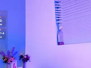 LovelyNicki's Live Sex Cam Show