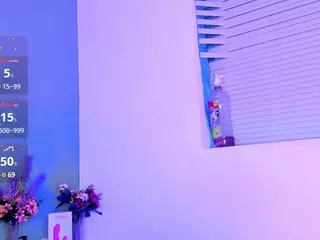 LovelyNicki's Live Sex Cam Show