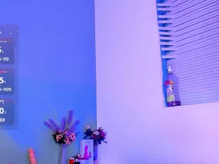 LovelyNicki's Live Sex Cam Show