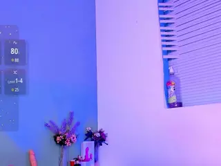 LovelyNicki's Live Sex Cam Show