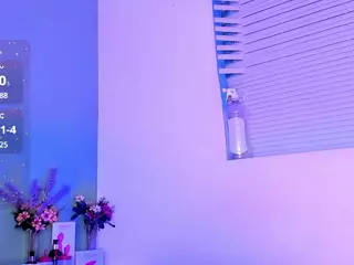 LovelyNicki's Live Sex Cam Show