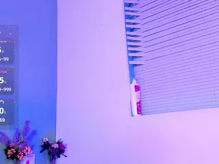 LovelyNicki's Live Sex Cam Show