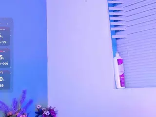 LovelyNicki's Live Sex Cam Show