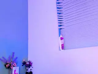 LovelyNicki's Live Sex Cam Show