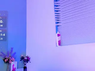 LovelyNicki's Live Sex Cam Show