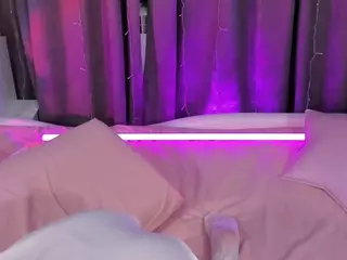 yorogumo's Live Sex Cam Show