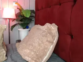 Nisha-Lee's Live Sex Cam Show