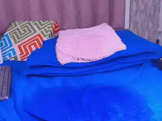 violetta-lond's Live Sex Cam Show