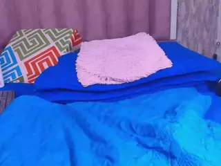 violetta-lond's Live Sex Cam Show